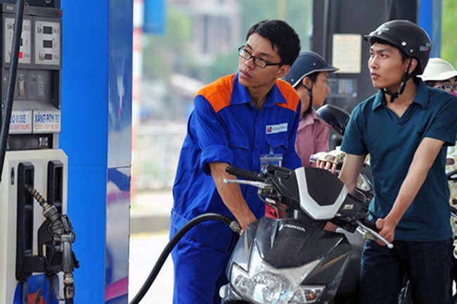 Giá xăng dầu hôm nay 29/11: Đồng loạt tăng mạnh